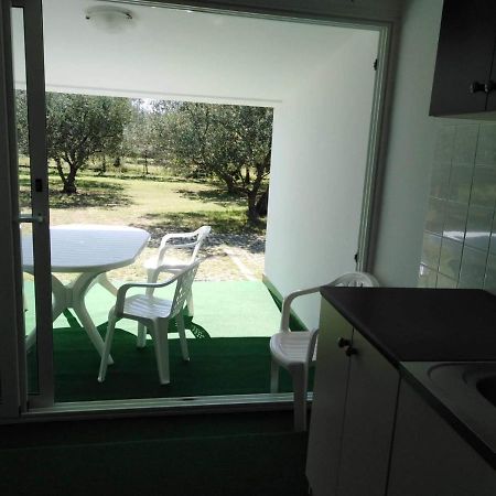Apartments Free Parking Big Garden Peroj Bagian luar foto