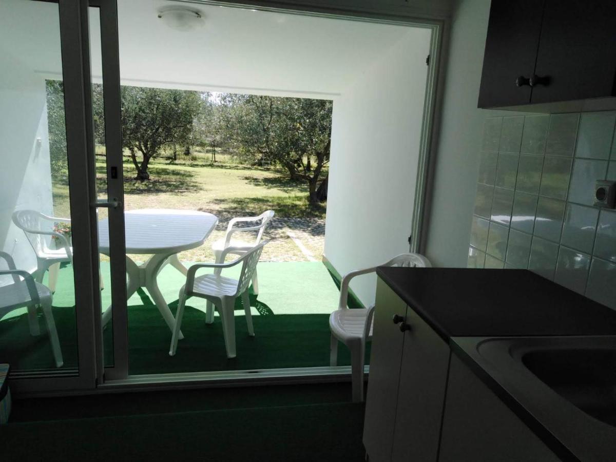 Apartments Free Parking Big Garden Peroj Bagian luar foto